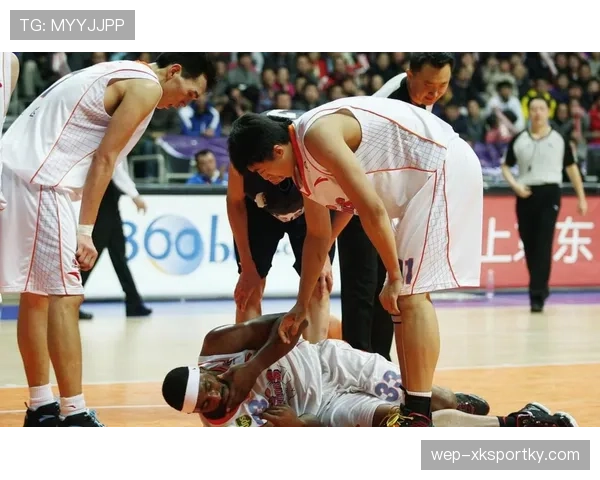 干扰对方争球是否犯规？规则如何界定合理对抗与违规动作